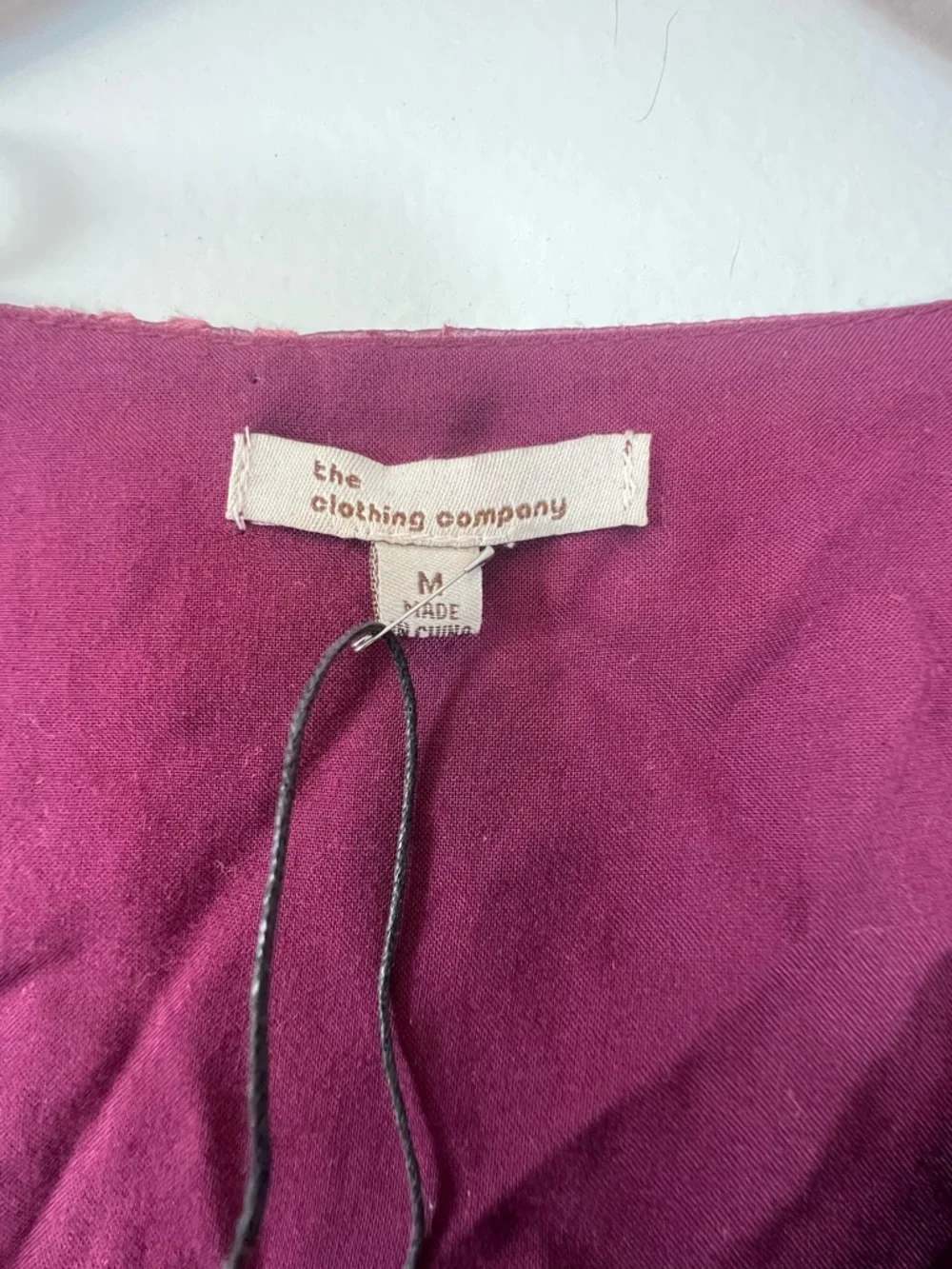 The Clothing Company Sheen Embroidered Keyhole Tie Crop Size M Boutique Boho